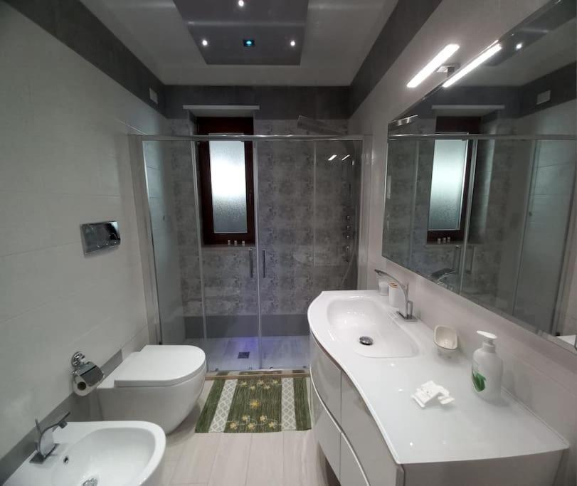 Moon Luxury Лече Екстериор снимка